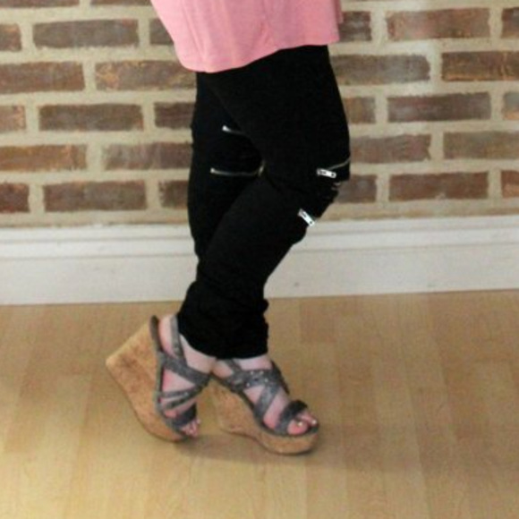 NOT RATED Cork Wedge Sandals - Picture 5 of 8